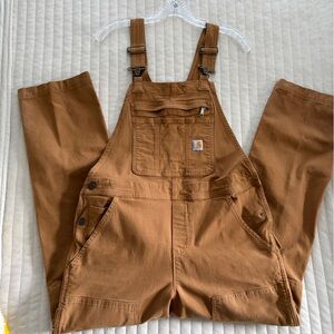 Carhartt women’s rugged flex bib overalls size Medium loose fit